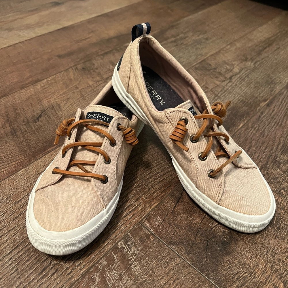 light pink sperrys
